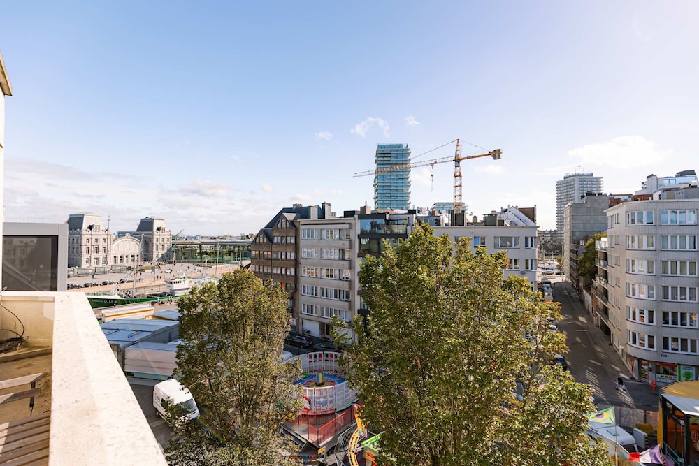 Huswell - New Penthouse With City Harbour Views