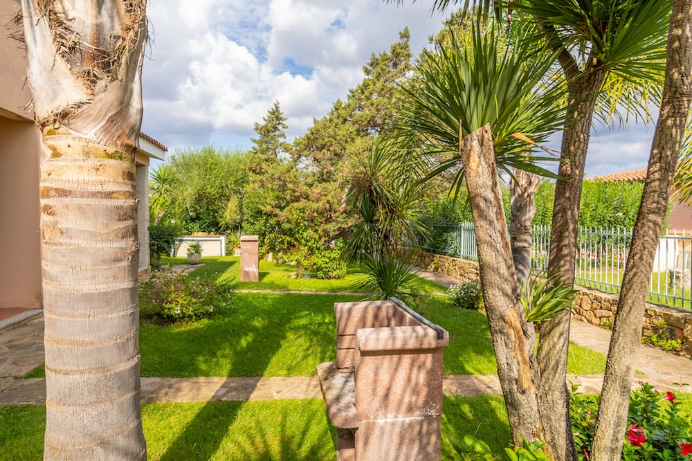Villa Fiorita view 2