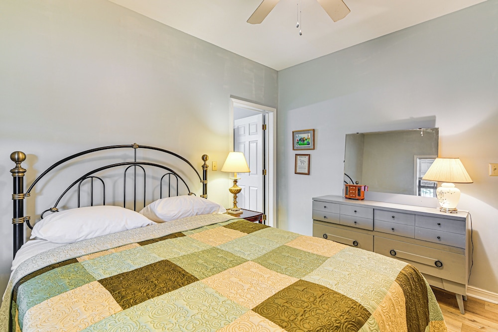 Hike & Fish: Family-friendly Louisville Home
