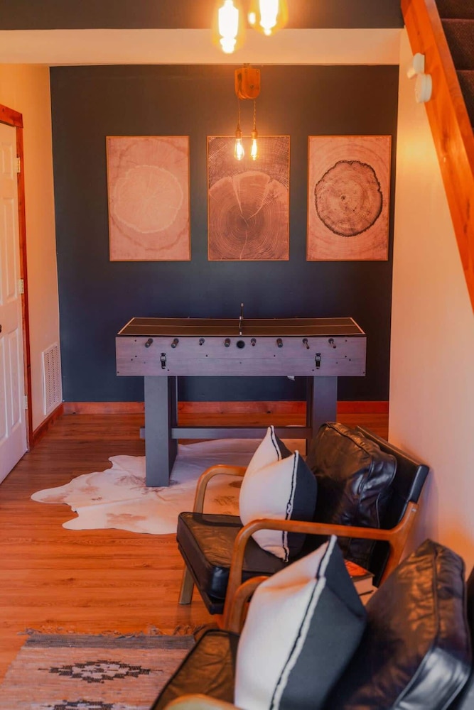 Cozy Cabin With Hot Tub - Near all in Hocking Hills