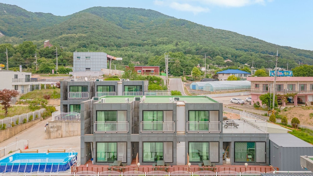 Ganghwa The Starspa Pension view 5