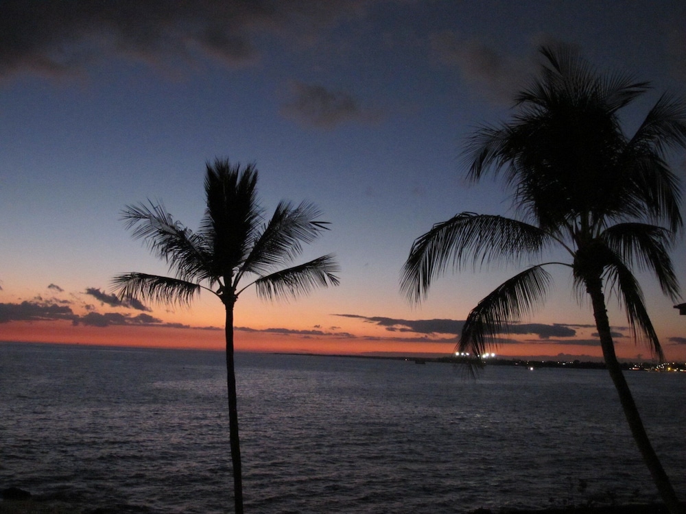 Beautiful Ocean Views - Close to Town - Wifi - Vrkcv