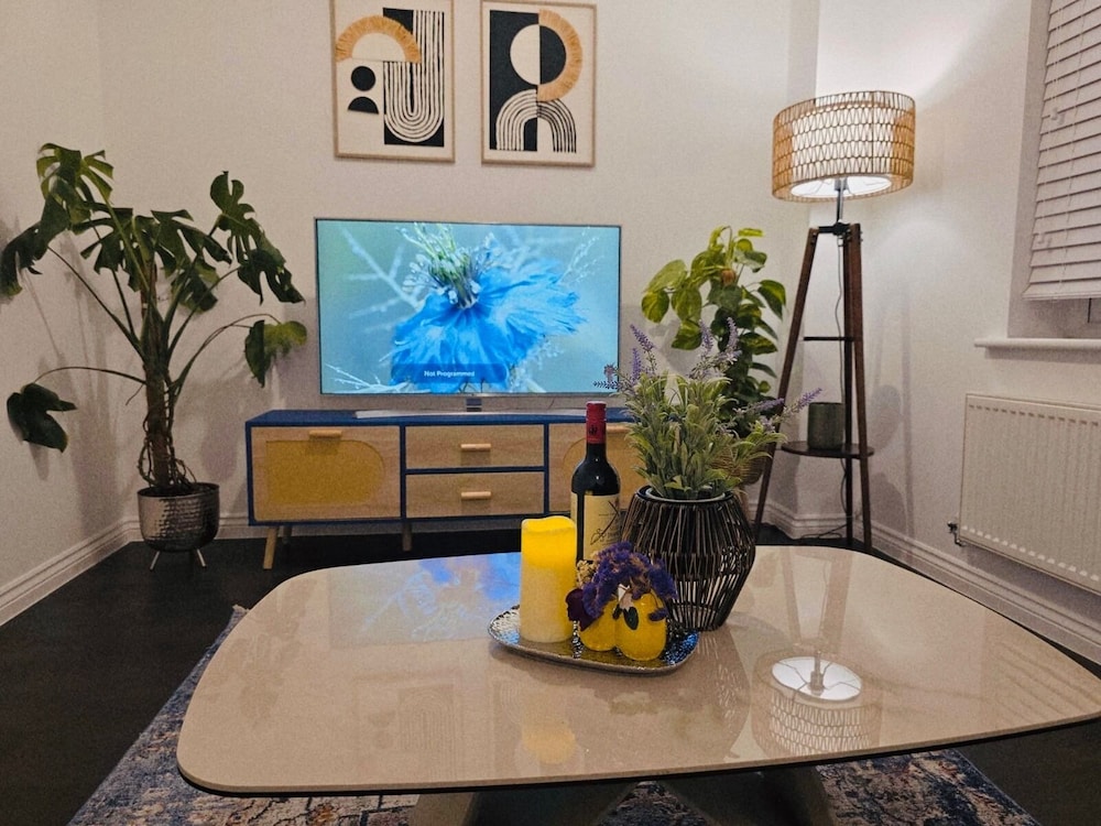 Kensington Bliss - 3 Bedroom House in Colchester