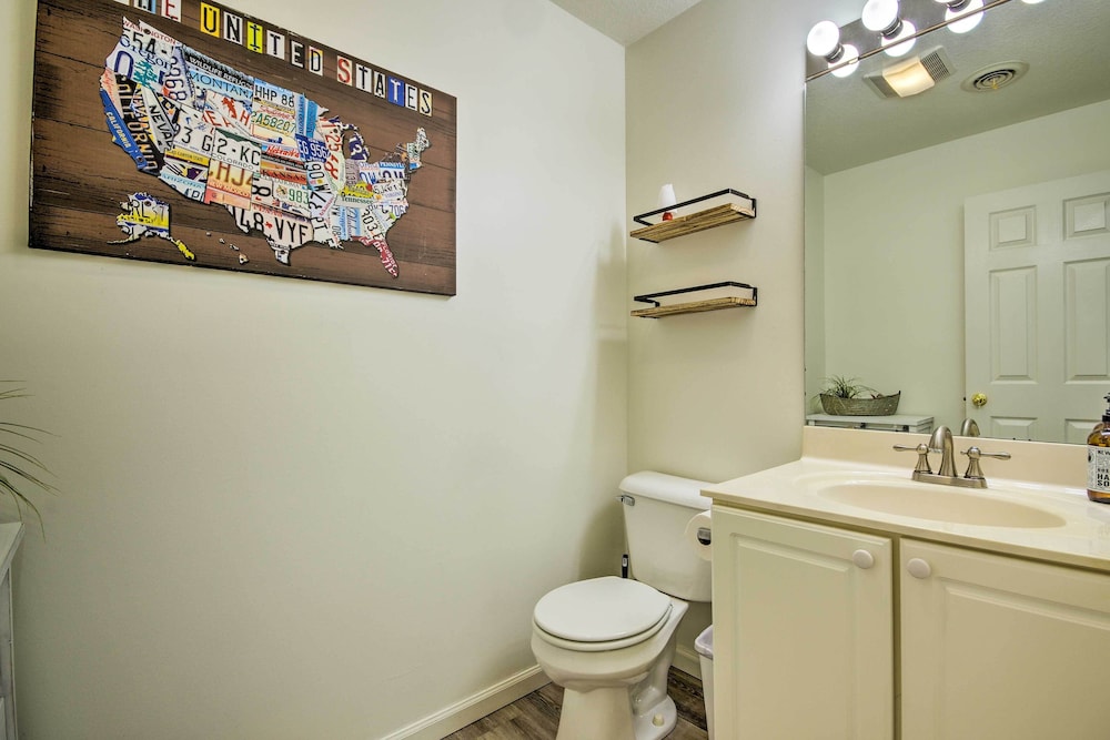 Lake of the Ozarks Vacation Rental: Boat Dock/slip
