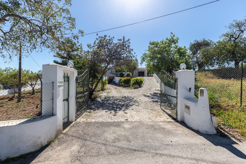 Looking to Landscape Sea View Private Pool Villa