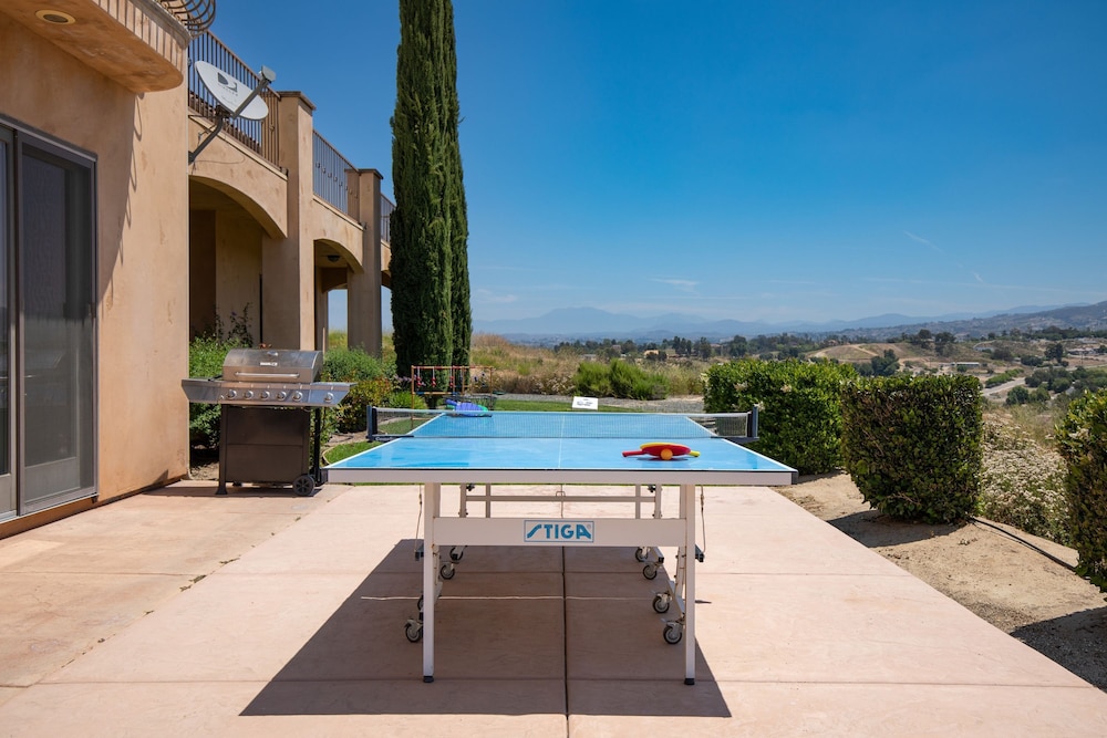 Palazzo Del Sol By Avantstay Breathtaking Home w Mountain Views Hot Tub
