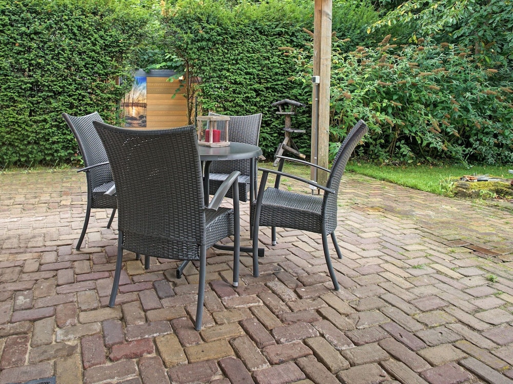 Picturesque Holiday Home in Oldenzaal With Jacuzzi, photo 46