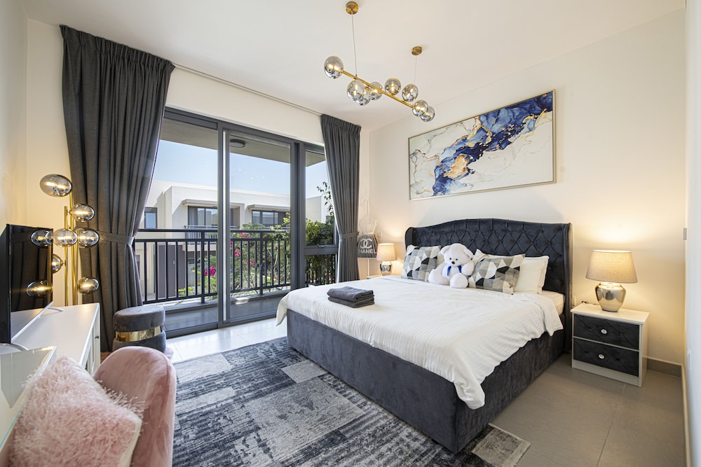 Dubai Hills Bespoke 4 Bedroom Villa