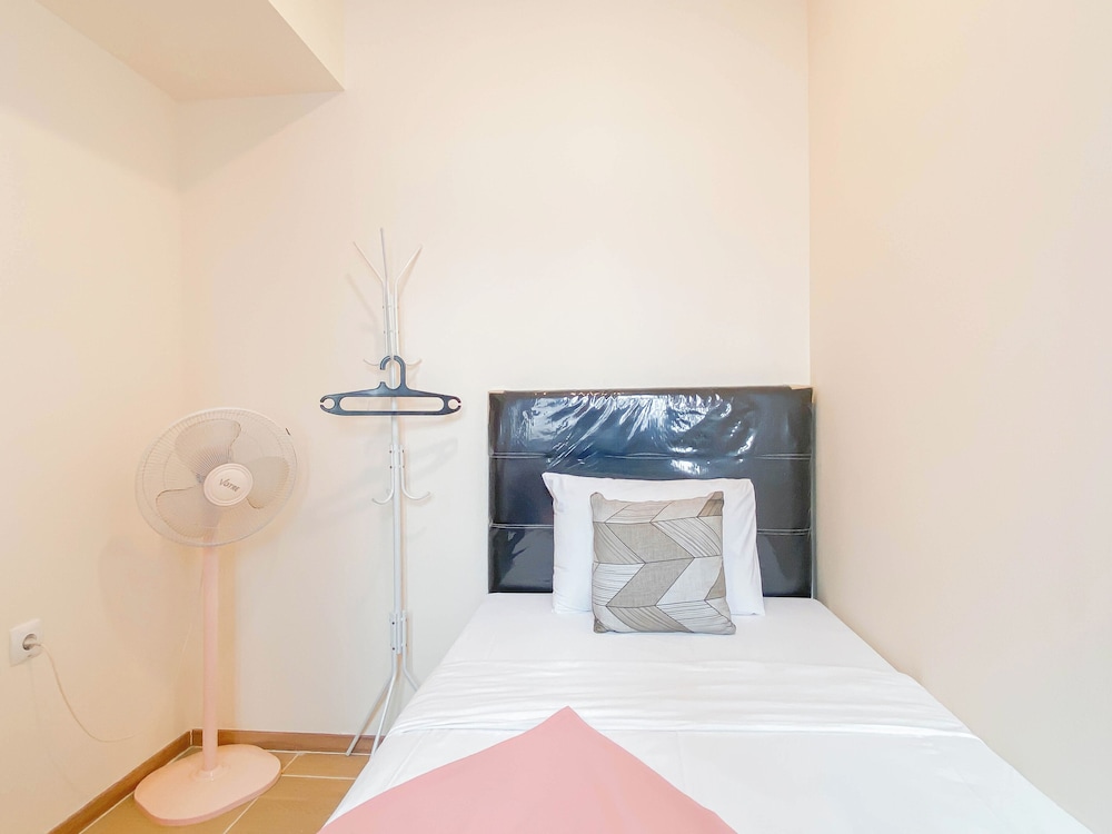 Calm Comfortable 2Br At Meikarta Apartment