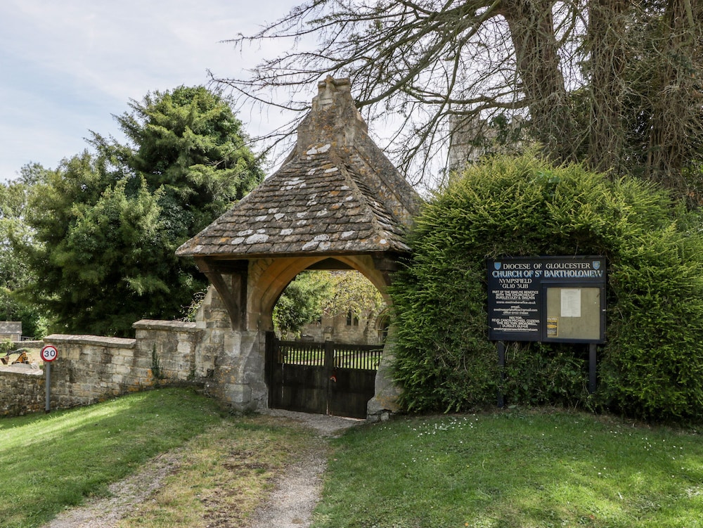 Tinkley Cottage