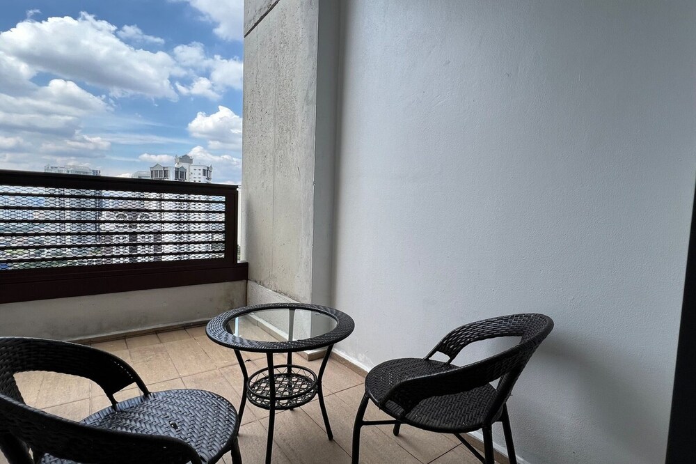 Arcoris Mont Kiara Apartments by Emily in Town