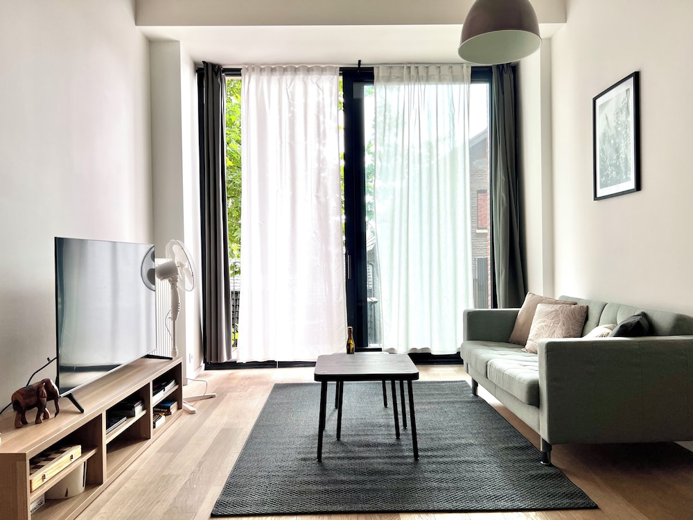 Spacious Loft Instant Favourite Up to 4