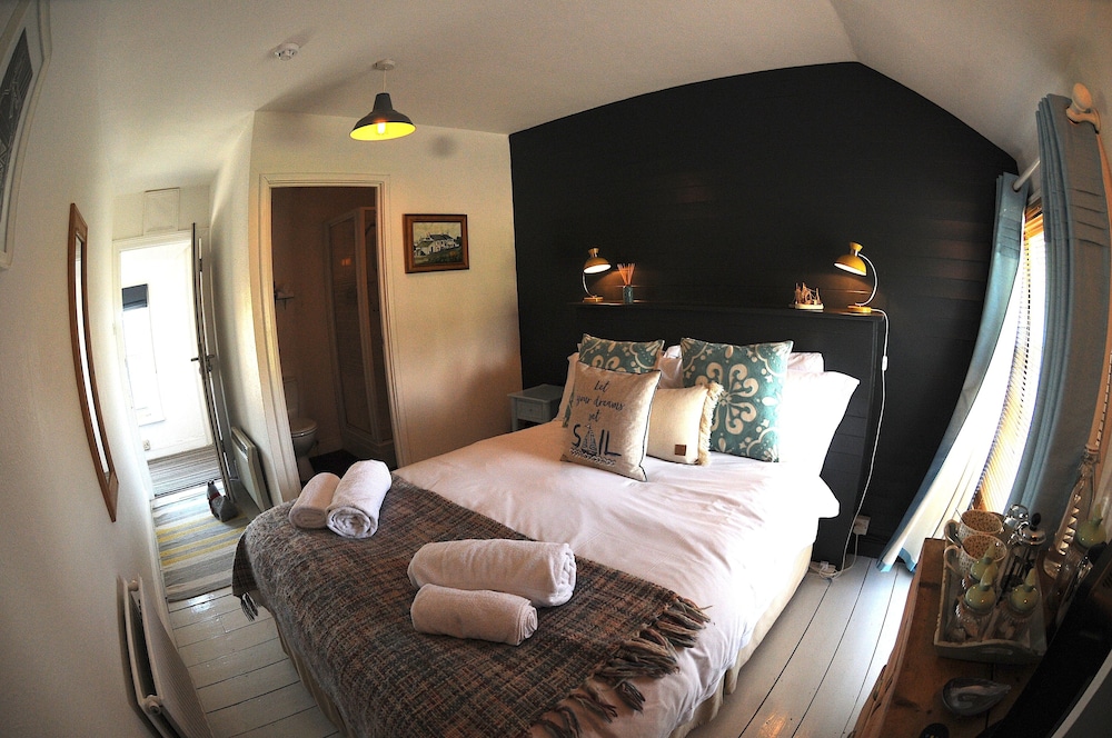 Victoria Inn view 4
