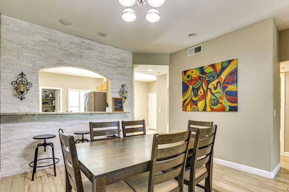 Golf Getaway 1 Mi to Old Town: Pueblo Verde Condo!