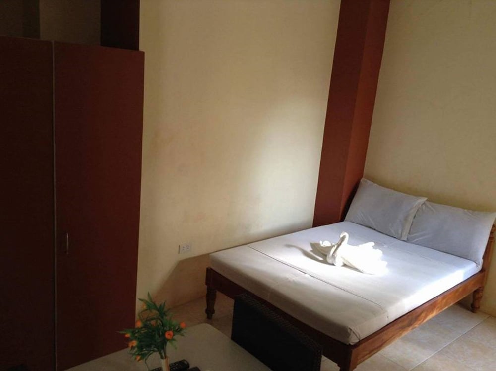 N & F Guest House