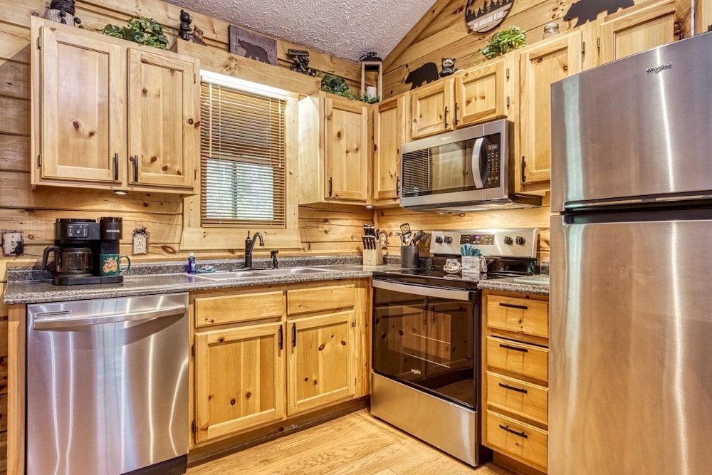 Er80 - Can't Bear To Leave 2 Bedroom Cabin