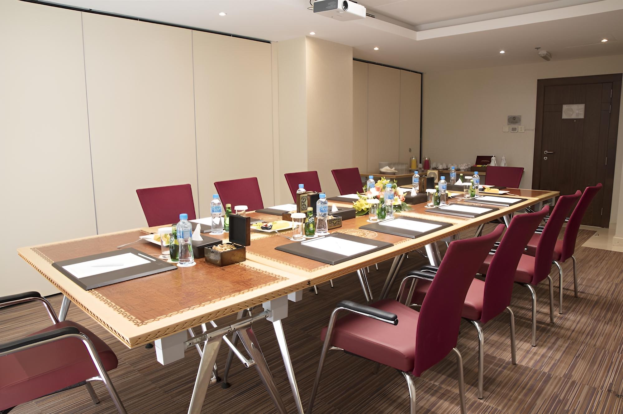 Muscat Hotel & Apartment