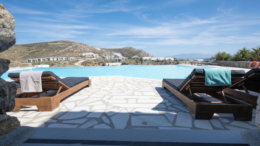 CAVO BLUE VILLAS