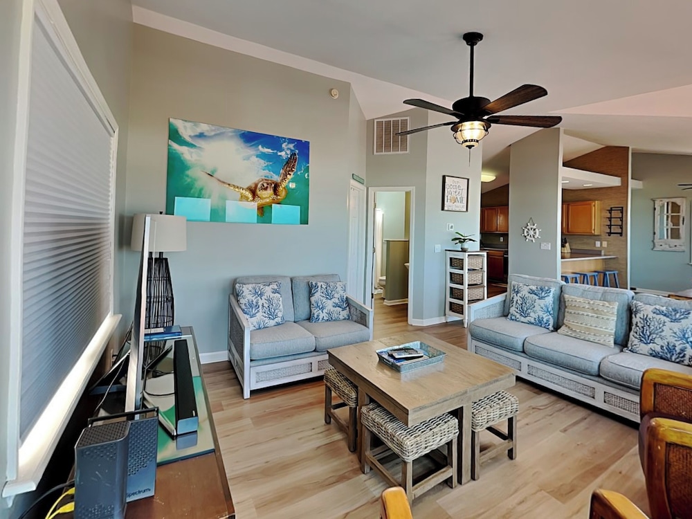 Paradise Palms by Topsail Realty