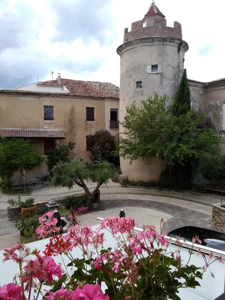 L'Auberge Chez Pascal view 3