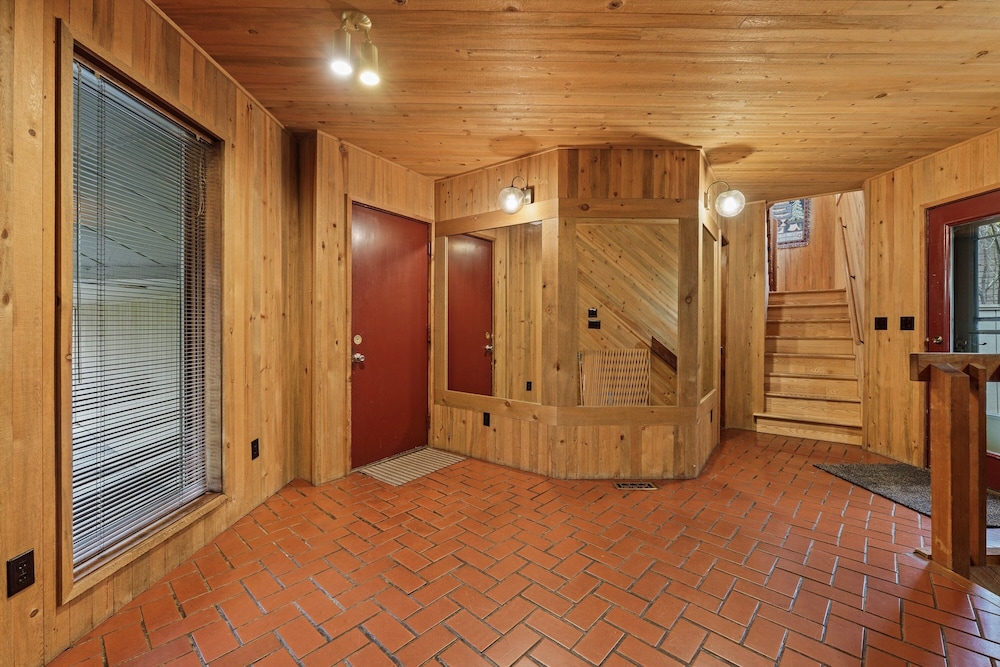 Poplar 35 5 Bedroom Home
