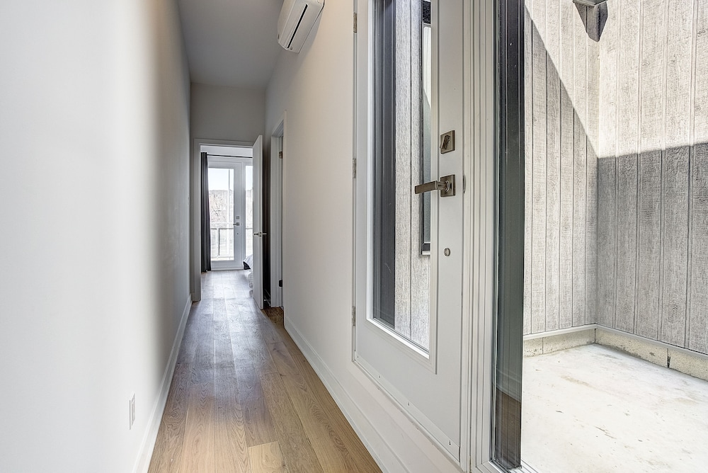 Destination Stays Little Burgundy DT MTL