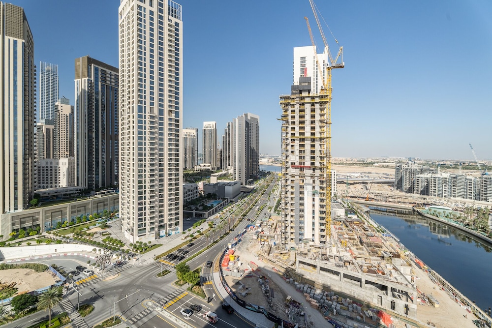 Nasma Luxury Stays - The Cove Building 1