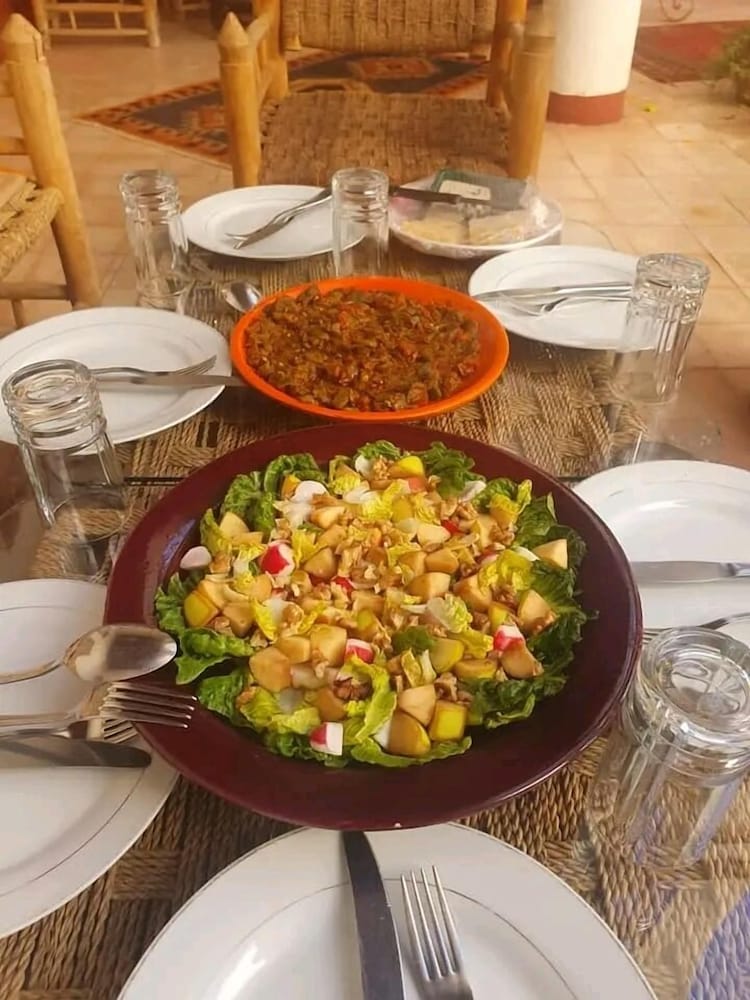 DAR INFIANE Tata