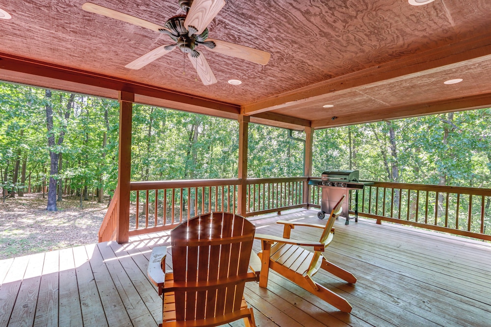 Rogers Cabin on 17 Acres w/ Wraparound Deck! view 5