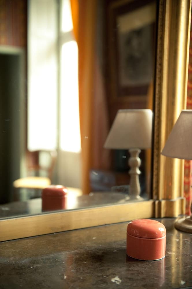 Le Château de la Vierge