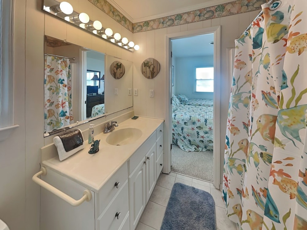 Bright's Beach Front by Topsail Realty
