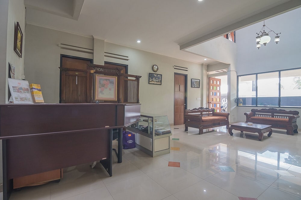 RedDoorz Syariah near Krida Nusantara view 3