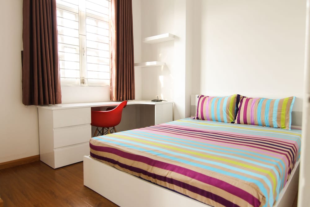 Smiley Apartment 2