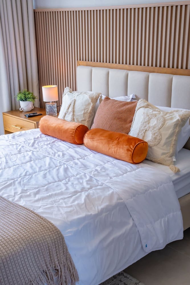 Ziba B06 NOK Classy 3BR Villa by Vistacana Rentals