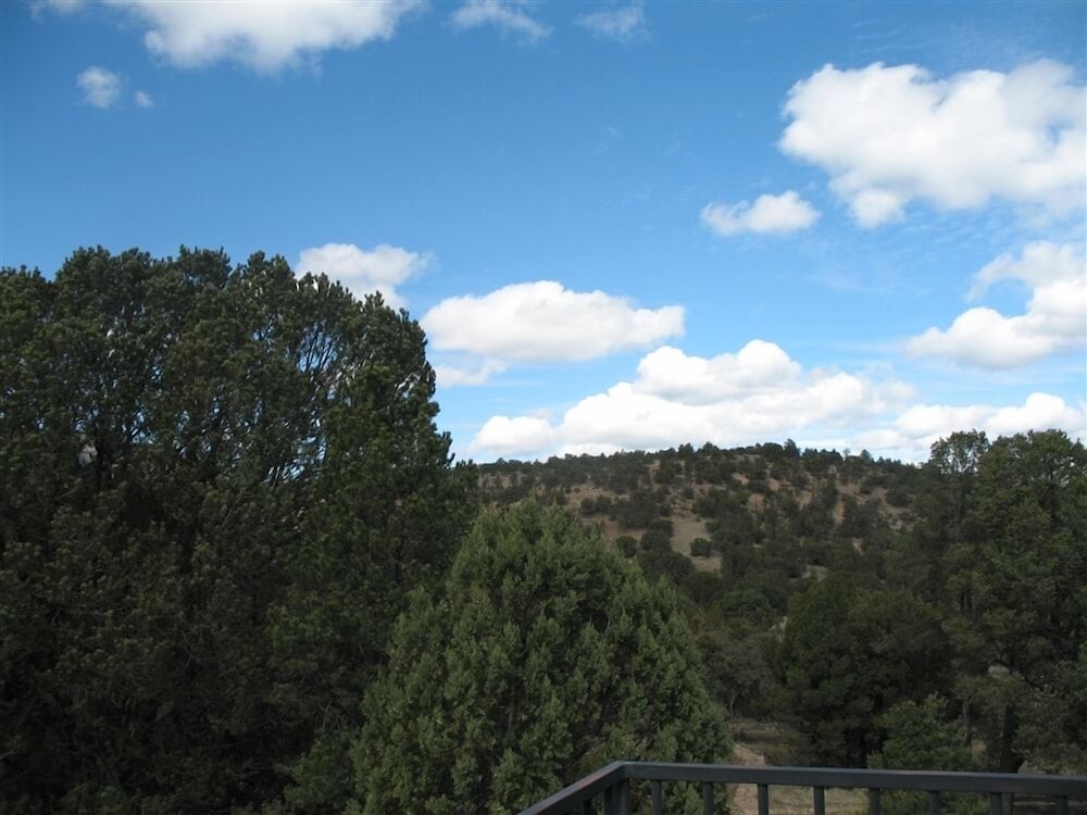 Bear Mountain Lodge