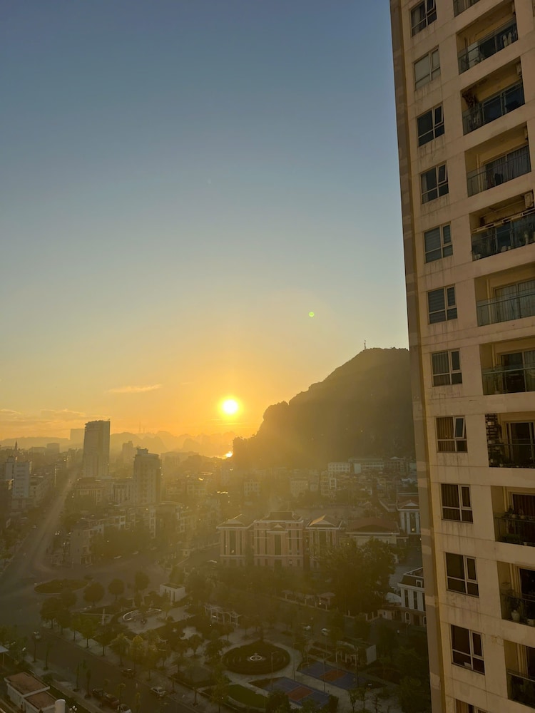 Cozy Apartment Ha Long Bay