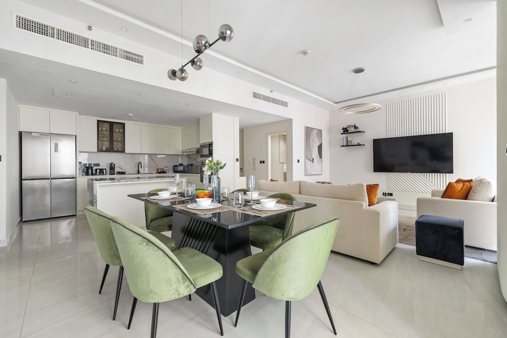 2BR Marina View Steps from the Beach