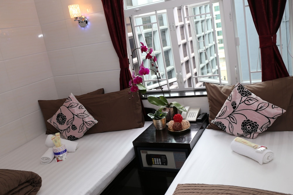 Canada Hotel