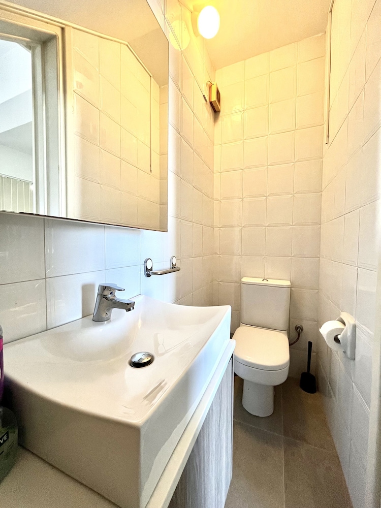 93 KAP - Stay Almyra House