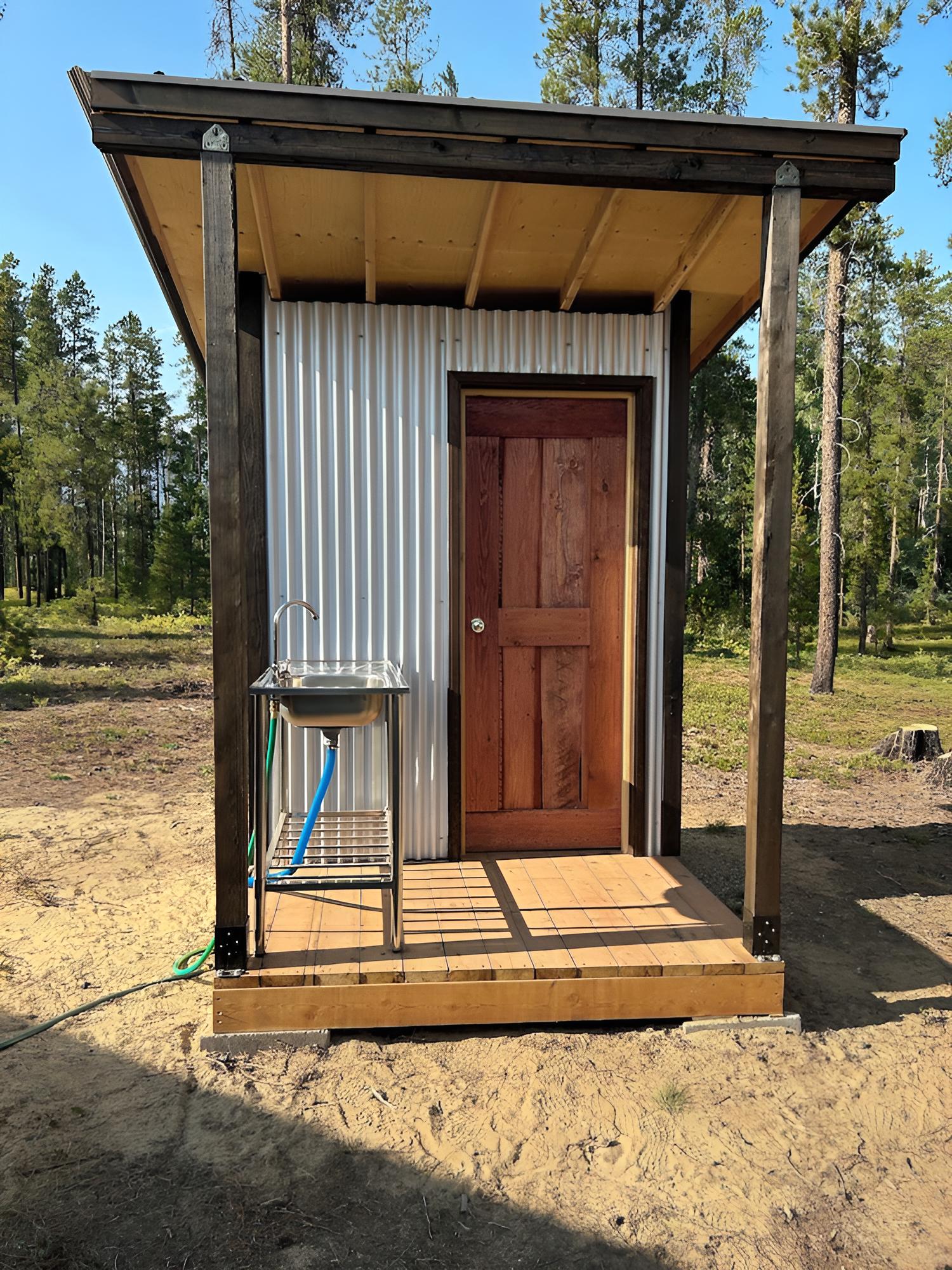 Valemount Mountain Bunkie