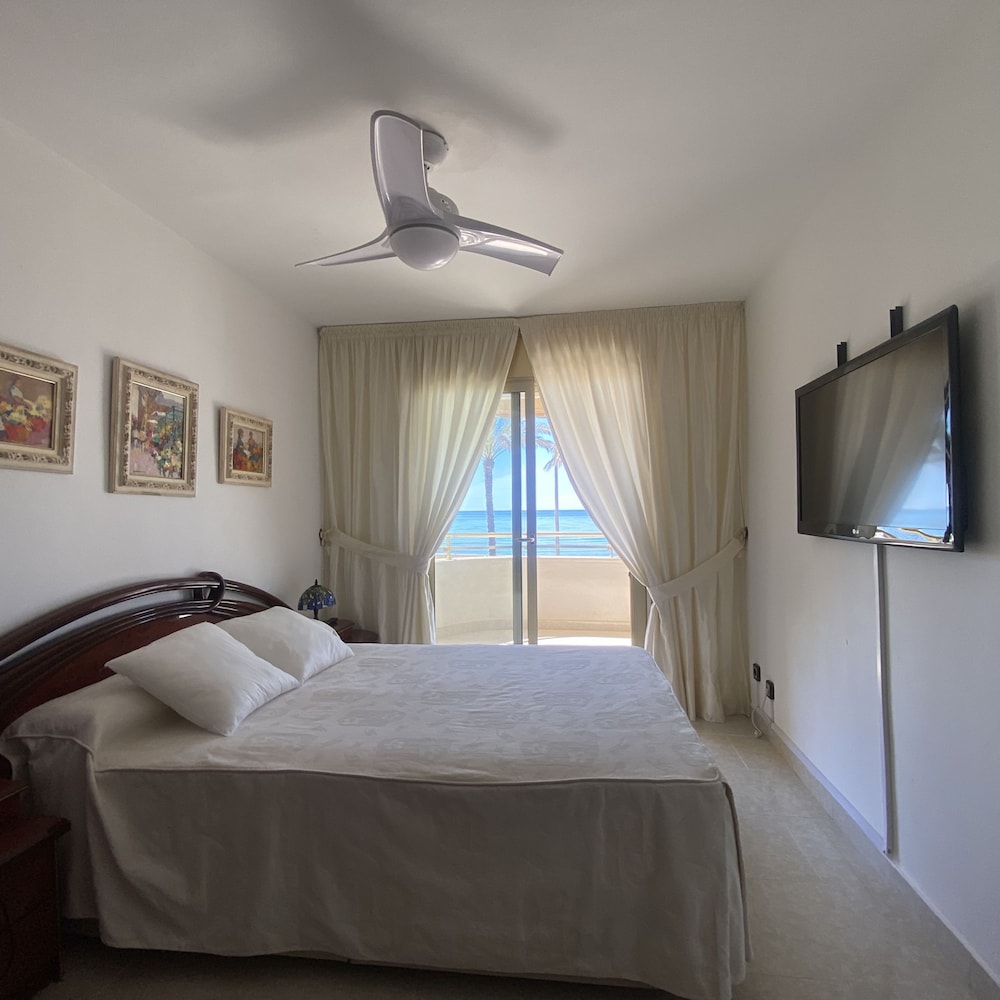 R151 - Apart Beachfront
