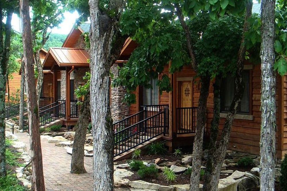 Stonewater Cove