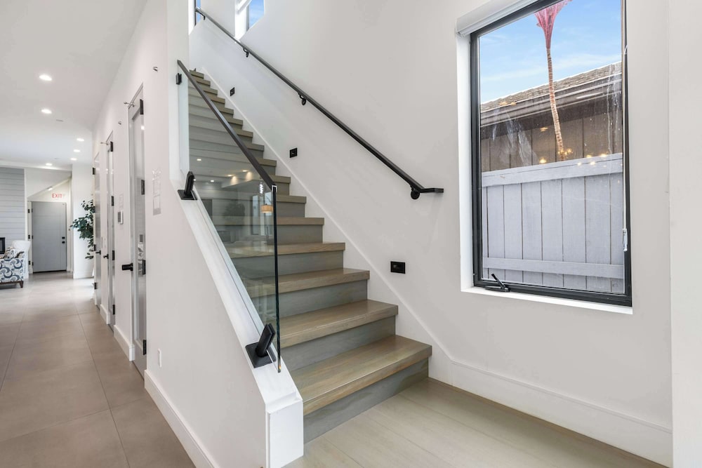 @ Marbella Lane - Luxi 4BR Haven w/ Skyscape Views
