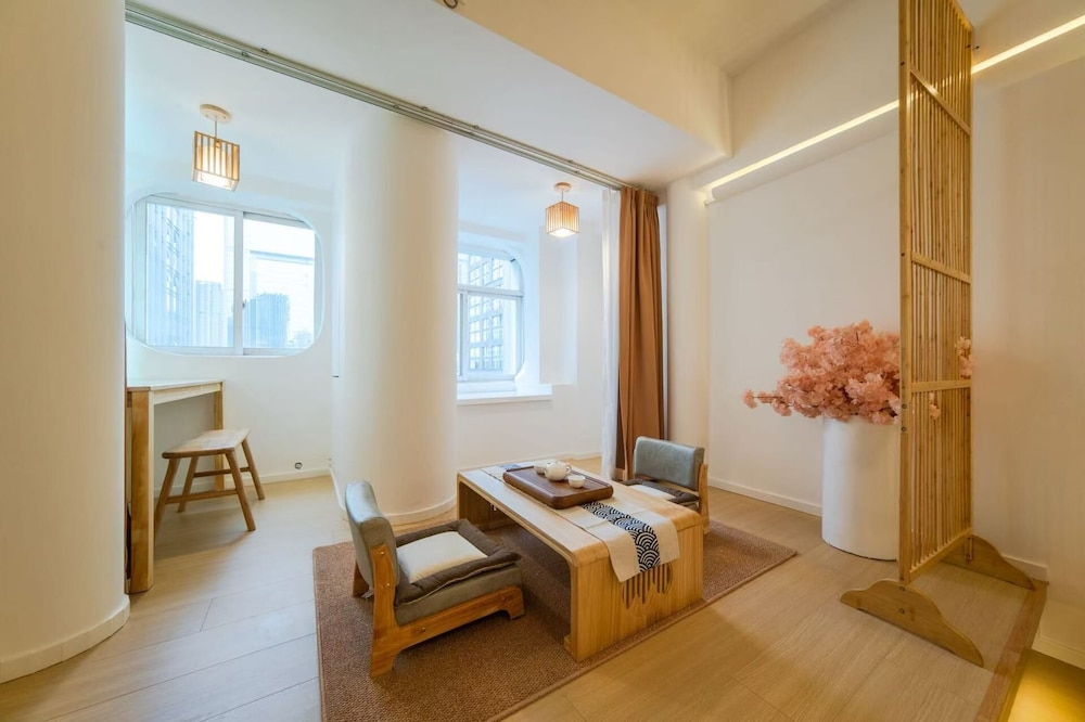 Xihe Light Luxury Self-service Apartment