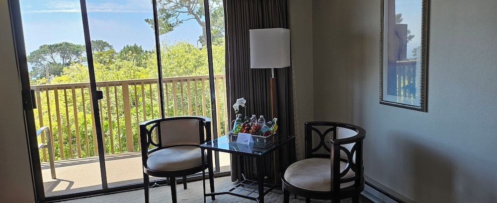 Monterey Vacations - Adobe Inn - Property Image 1