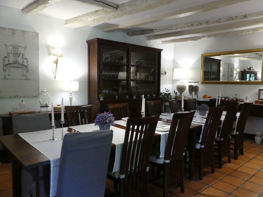 Le Noyer Residence - Property Image 50
