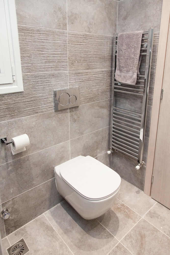 Apartment with Lovely View At Kolonaki