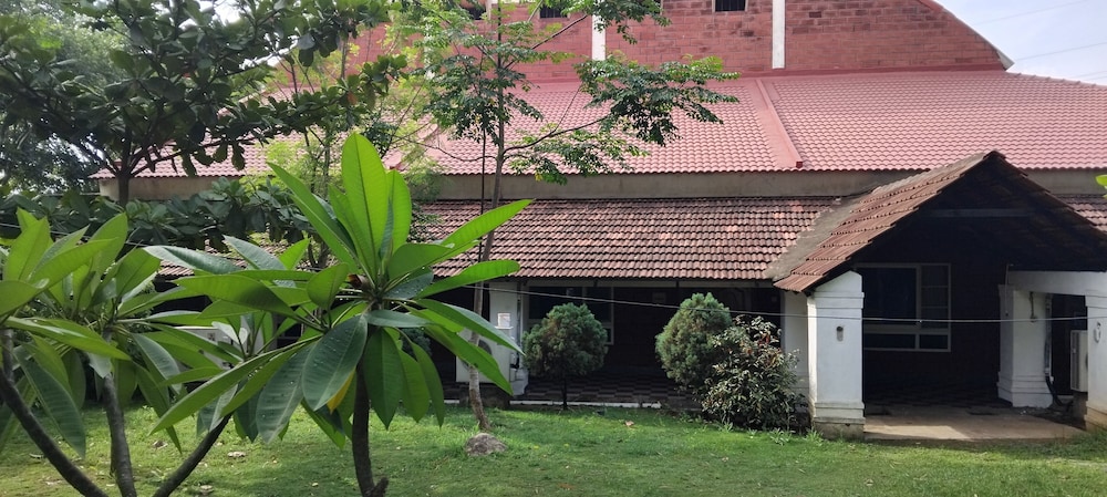 Pavanputra Resort Hassan