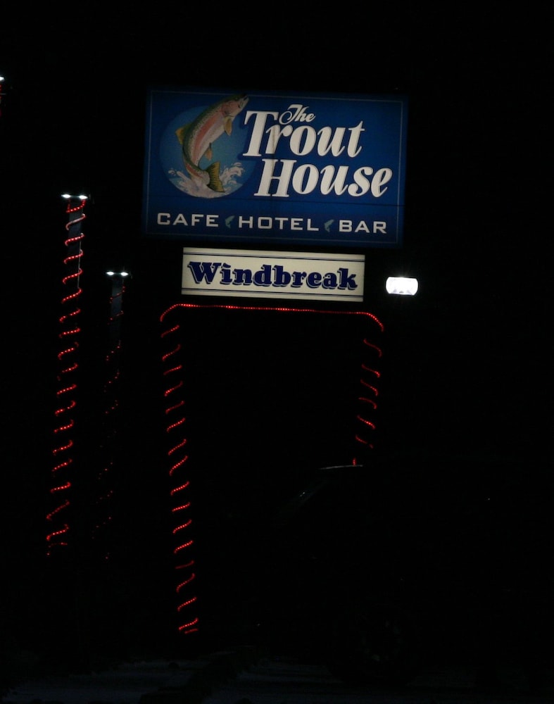 Windbreak Hotel