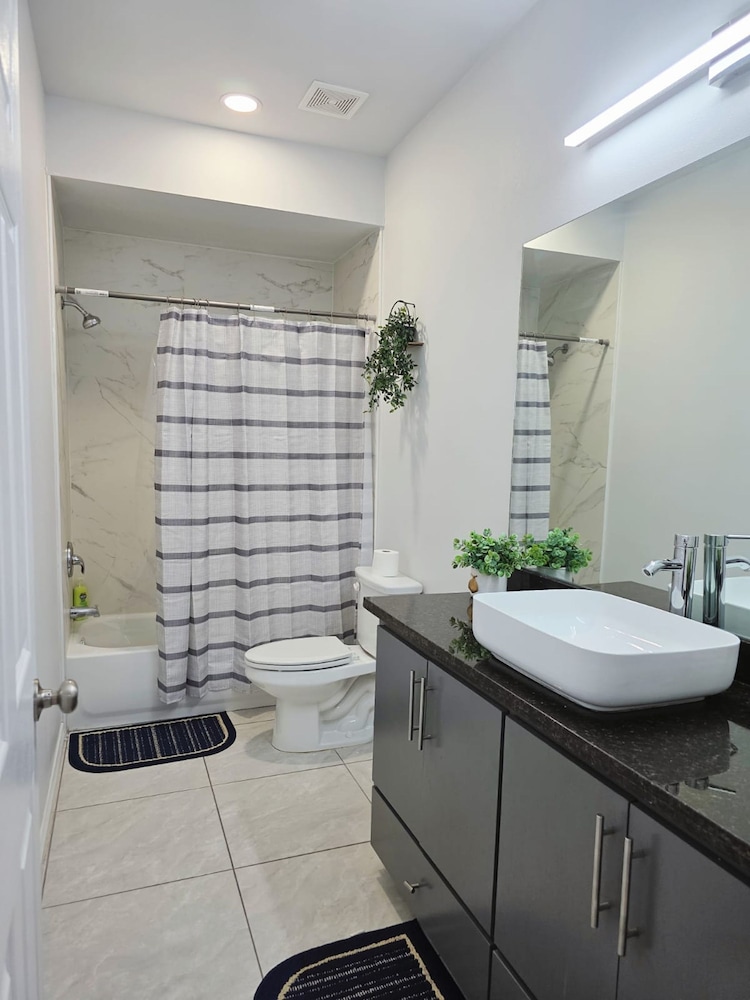 Apartment With 3 Bedrooms 40 Minutes From South Padre